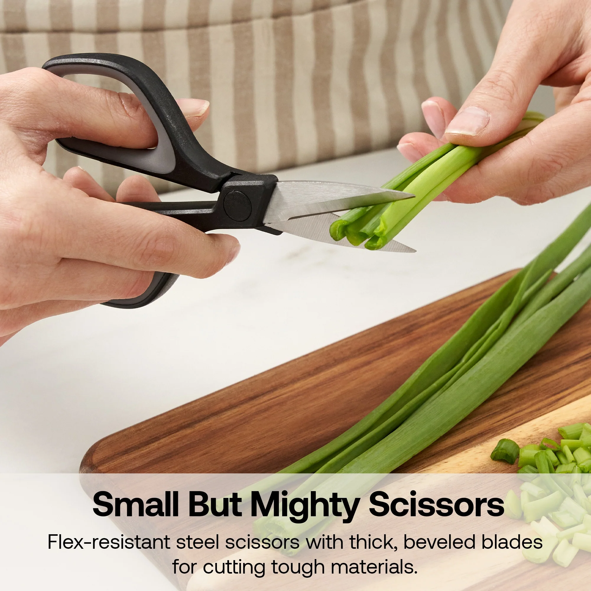 Mini Scissors and Classic Knife Sharpener Bundle - Image 5